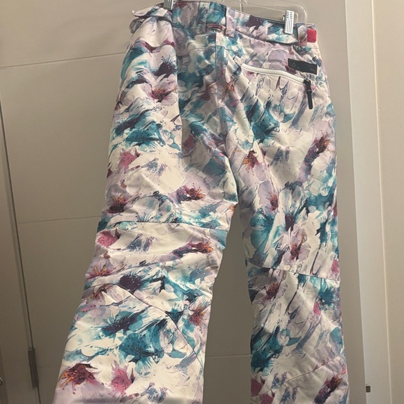 Floral Ripzone Snow Pants - Picture 8 of 9